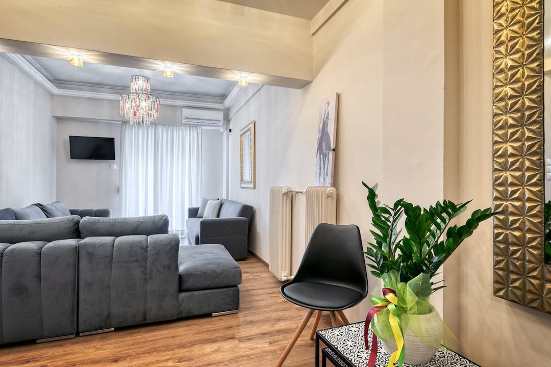 Apartment photo 2